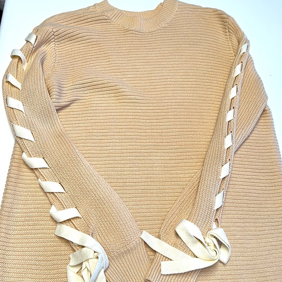 NWOT Lovers + Friends sweater dress - Picture 4 of 4